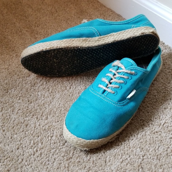 Vans - Picture 2 of 3